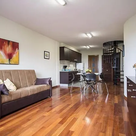 Apartamentos Solaina شقة O Pindo